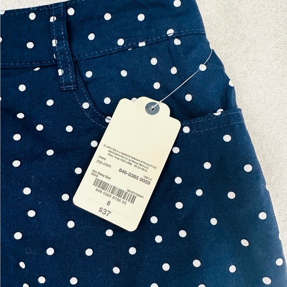 St John’s Bay Navy Blue and white polka dot skorts - Picture 3 of 4